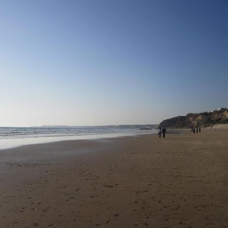 Hostal La Conilena Conil De La Frontera Bagian luar foto